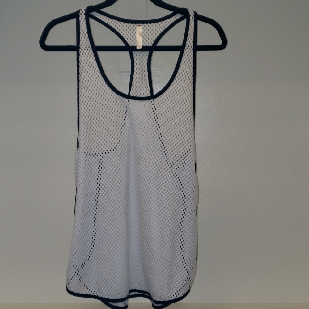 Fabletics Flowy black and white mesh athletic tank